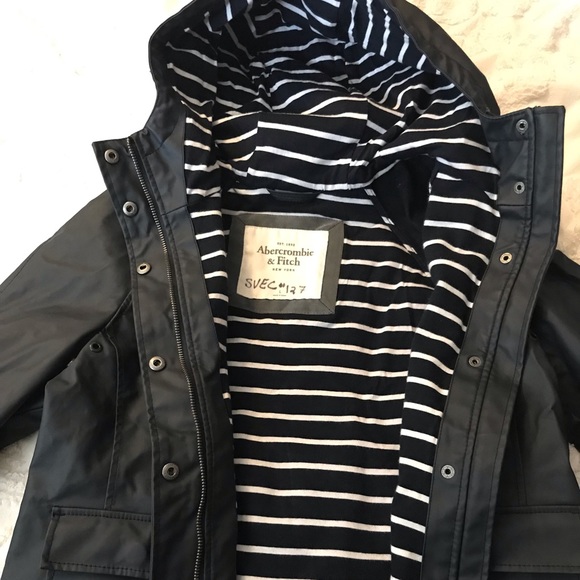 Women’s rain coat - Picture 2 of 3